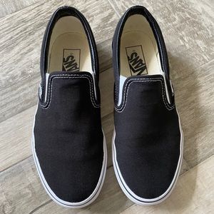 VANS | Black | Classic Slip-On Shoes | Women’s 7